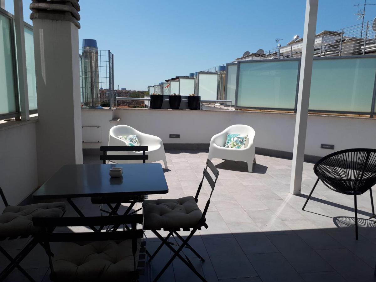 Penthouse 40 In Trastevere With Seasonally Jacuzzi روما المظهر الخارجي الصورة