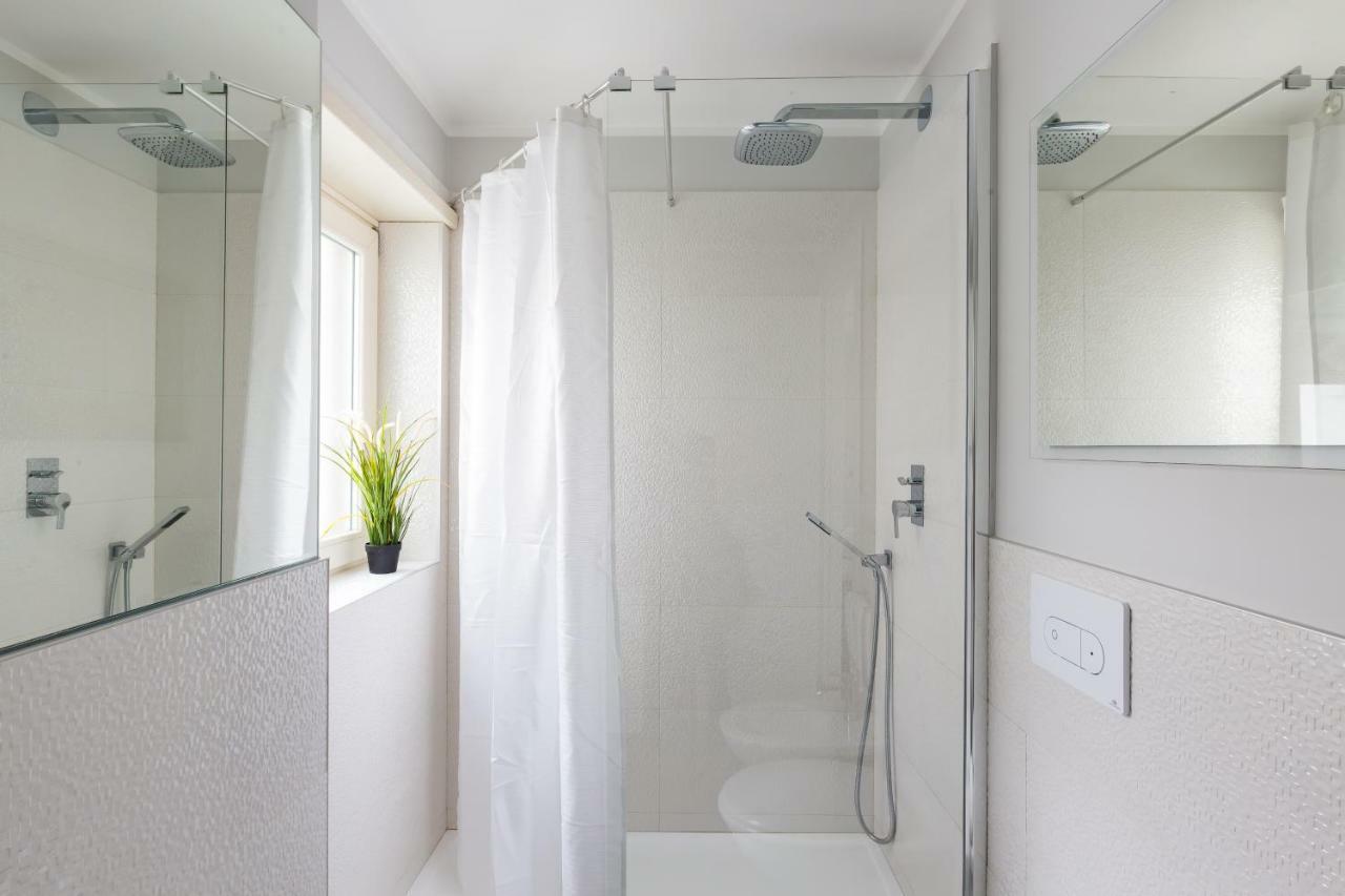 Penthouse 40 In Trastevere With Seasonally Jacuzzi روما المظهر الخارجي الصورة