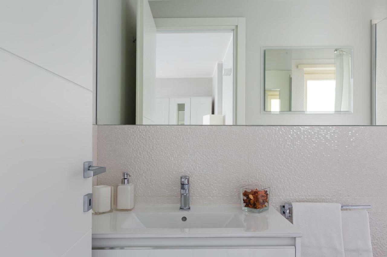 Penthouse 40 In Trastevere With Seasonally Jacuzzi روما المظهر الخارجي الصورة