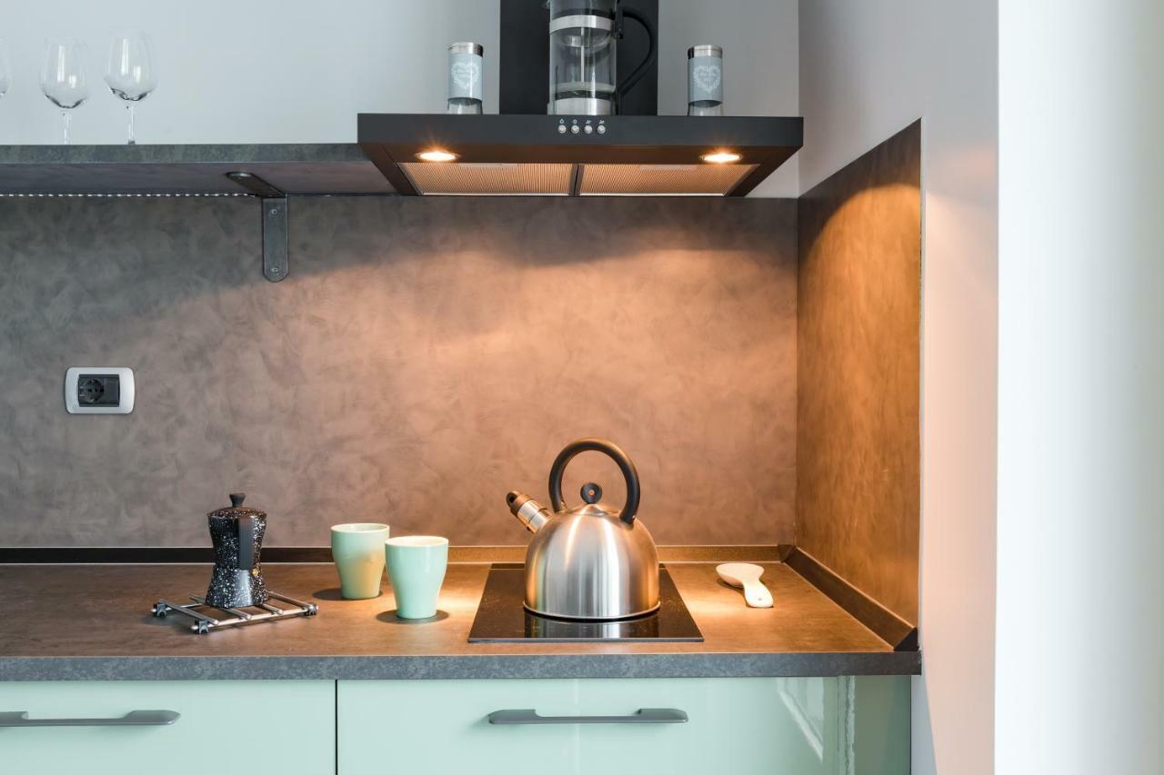 Penthouse 40 In Trastevere With Seasonally Jacuzzi روما المظهر الخارجي الصورة